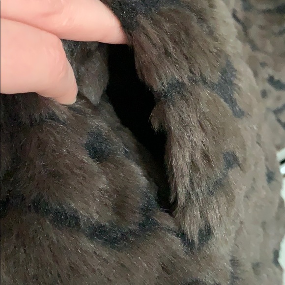 Brown faux fur vest - Picture 4 of 5